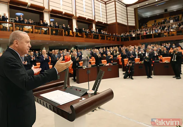 TBMM'de renkli anlar! Önce açılış sonra resepsiyon... Başkan Erdoğan'dan "biriz beraberiz" mesajı: Tek tek tokalaştı - 5