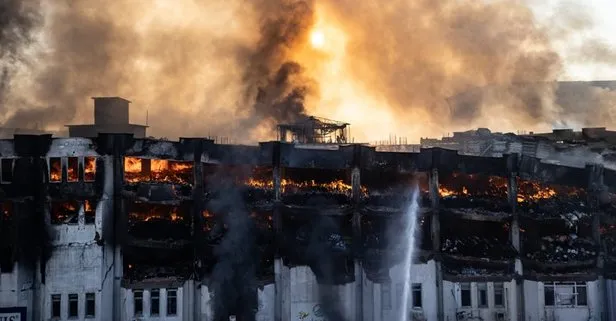 Başakşehir İkitelli Organize Sanayi’de yangın: Tehlikeli anlar kamerada