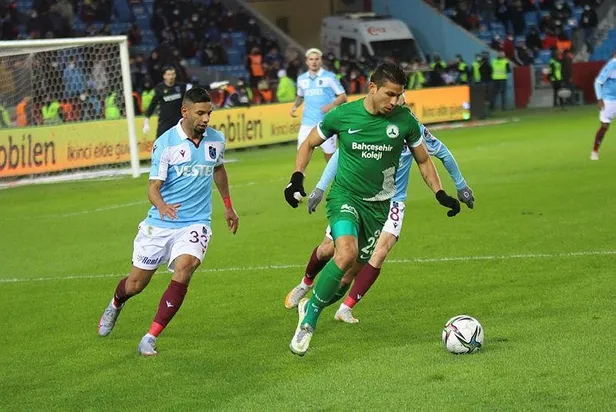 son-dakikalarda-2-penalti-atisini-degerlendiremeyen-trabzonspor-evinde-giresunspora-takildi-1-1-1642619377311.jpeg Son dakikalarda 2 penaltı atışını değerlendiremeyen Trabzonspor evinde Giresunspor'a takıldı: 1-1-7