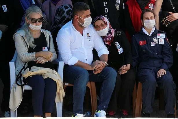 Van'da şehit olan kahraman polislere son veda-10
