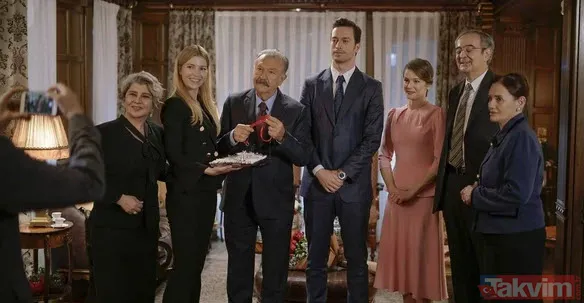 Camdaki Kız'da Sedat'ın cinsel ilişki için özel kırmızı odası ifşa oldu sosyal medya birbirine girdi! Adeta Grinin Elli Tonu - 3