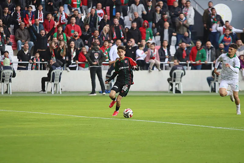 Fenerbahçe'den 4'lü transfer harekatı! İmzalar peş peşe gelecek - 8