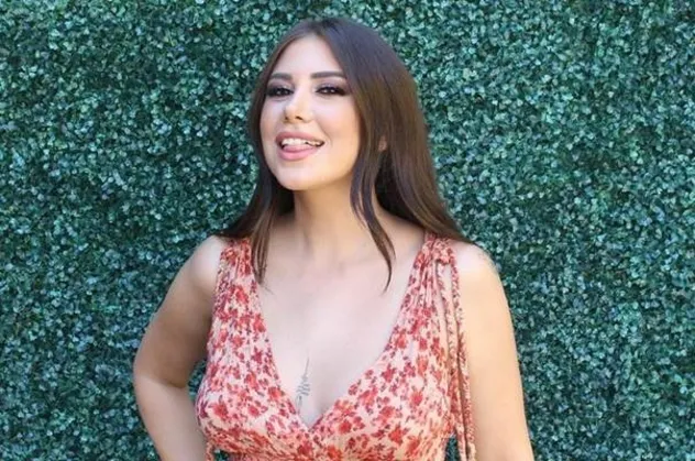 Kısmetse Olur Melis Buse Betkayan'dan başörtülü kadına çirkin hakaretler! Cahil yobaz, örtünmüşsün paçavrayı