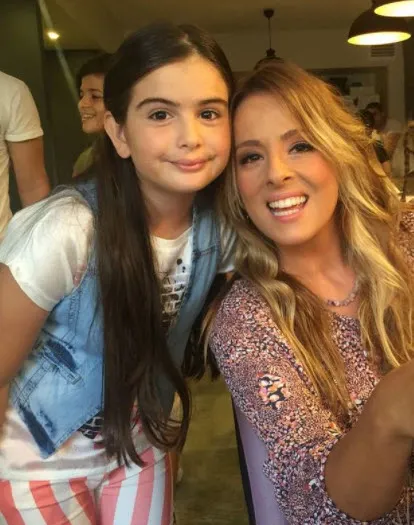 Kiralık Aşk'ın Esra'sı şimdi edalı mı edalı koskoca bir kız ! Melisa Giz Cengiz'i görenler inanamıyor-4