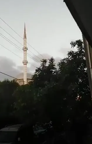 İzmir'de camilere çirkin saldırı