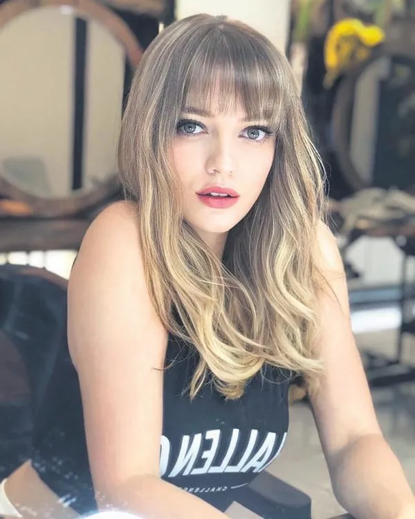 İrem Derici, sanat güneşi Zeki Müren selamı ile sahneye çıktı-9