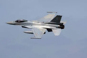 Ege'de F-16 kazası! Yunan savaş uçağı denize düştü