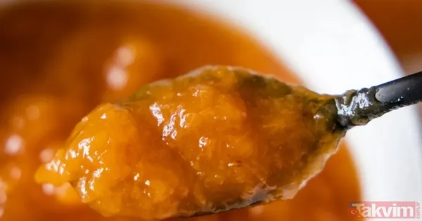 Ertesi Gün Tencereye Suyu Ekleyin Ve Orta Ateşte Kaynatmaya Başlayın.