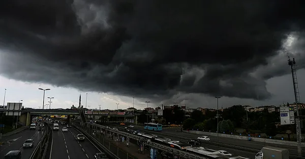 Meteoroloji tarih verdi! Kuvvetli sağanak geliyor... 1 Ekim 2019 hava durumu
