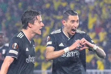 Sen ne yaptın Di Maria!