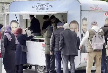 Ekrem İmamoğlu, Halk Ekmek'i seçim propagandası olarak kullandı