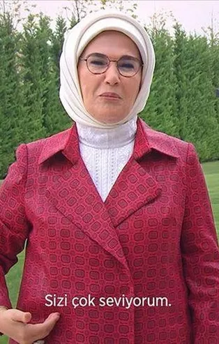 Emine Erdoğan'dan Dünya İşaret Dili Günü için anlamlı paylaşım