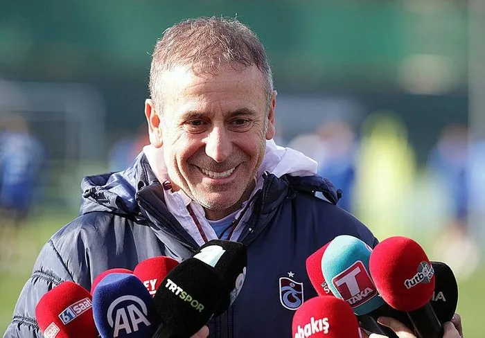 trabzonun-hocasi-abdullah-avci-futbolcularini-uyardi-rehavete-gecit-yok-1702761067511.jpeg Trabzon'un hocası Abdullah Avcı futbolcularını uyardı: Rehavete geçit yok-2