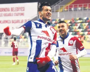 Atakan Üner 4 senelik imzayı attı