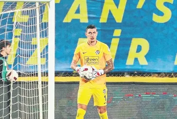 Aşkı elinden kaçırdı