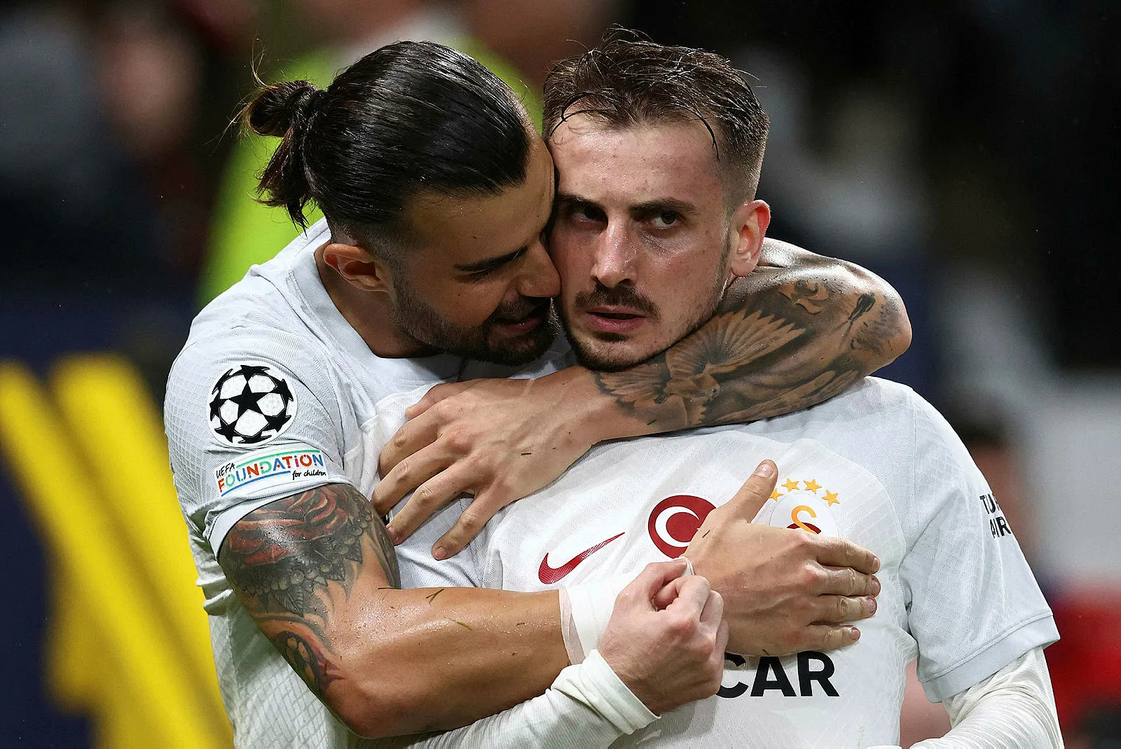 Galatasaray'dan Okan Buruk ve 3 futbolcuya dev zaman! 100 milyon TL... - 18