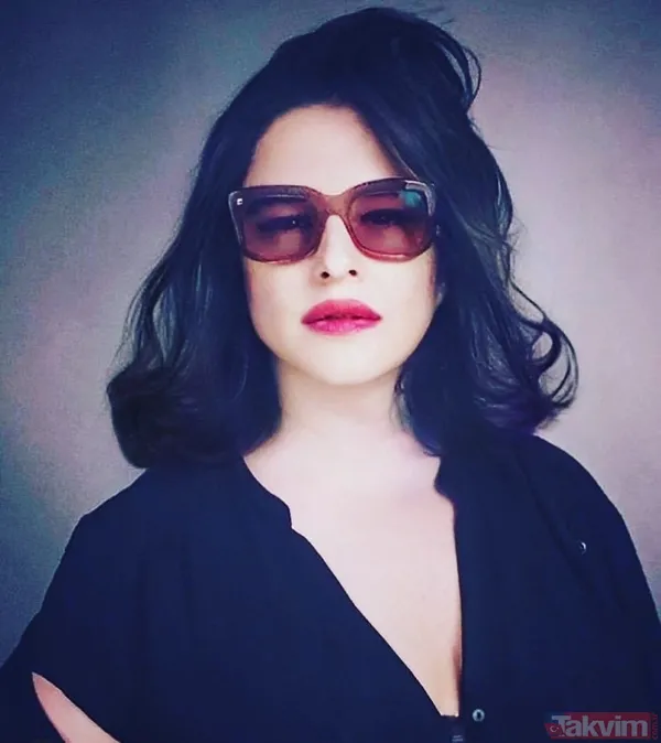 Esra Dermancıoğlu 'insanları çıplak hayal ederim bir de tuvalette!' Yatak paylaşımıyla olay yaratan Esra bu kez... - 5