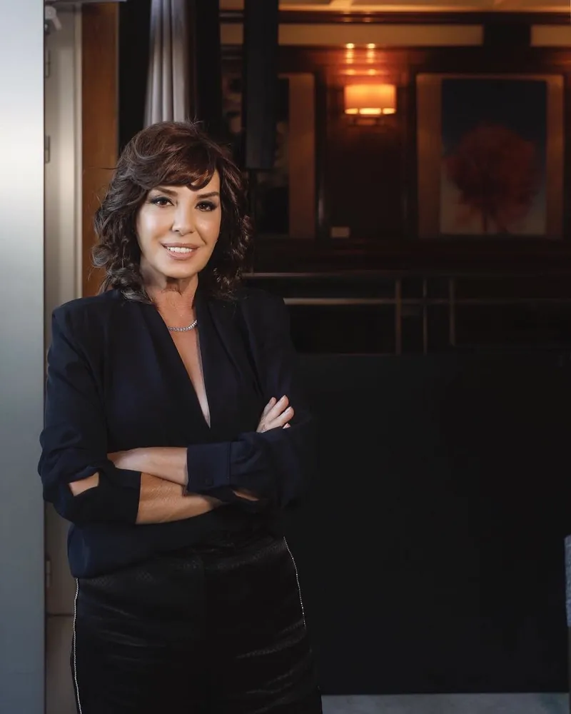 perihan-savasin-nostaljik-tarzi-cok-konusuldu-kizi-zubeyde-melek-paylasti-1774951672138.jpg Perihan Savaş’ın nostaljik tarzı çok konuşuldu! Kızı Zübeyde Melek paylaştı-7