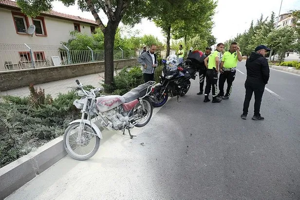 Nevşehir'de ehliyetsiz sürücü polislere yakalanınca motorunu ateşe verdi-5