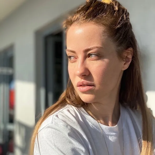 apar-topar-hastaneye-kaldirilan-derya-ulug-korkuttu-iste-yogun-bakima-alinan-derya-ulugun-saglik-durumu-1640117639956.jpg Apar topar hastaneye kaldırılan Derya Uluğ korkuttu! İşte yoğun bakıma alınan Derya Uluğ'un sağlık durumu...-3