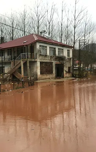 Bartın-Kastamonu yolu ulaşıma kapandı