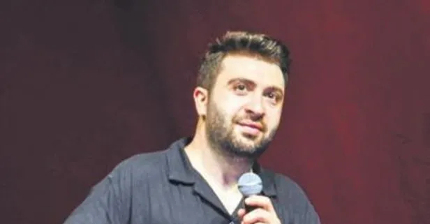 Komedyen Baturay Özdemir'e Harbiye Cemil Topuzlu Açıkhava Tiyatrosu'nda hayranları tarafından yoğun ilgi