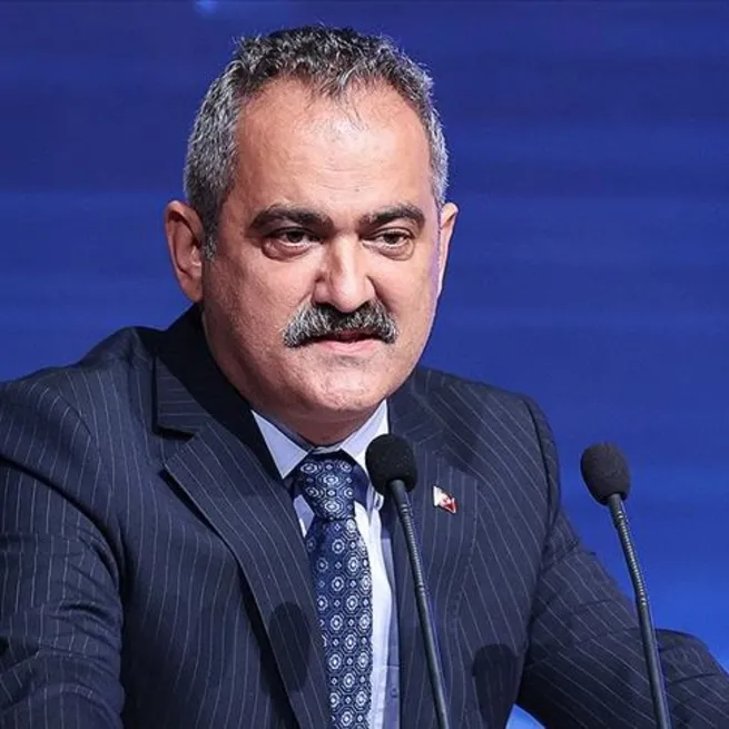 12. sınıflar devamsızlıktan muaf mı? Devamsızlık affı nedir, ne demek? Hangi sınıflar devamsızlık affından faydalanacak?