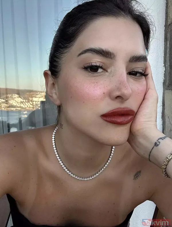 Oğuzhan Koç'un yeni sevgilisi olduğu iddia edilmişti "7. fotoğrafta çıplağım" Ala Tokel'in çıplak paylaşımı sosyal medyayı salladı - 10