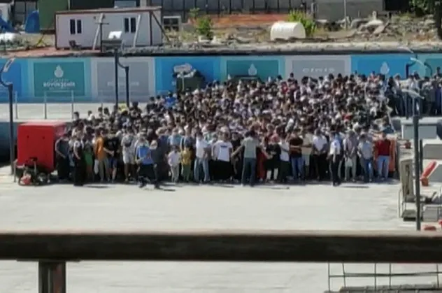 Bu görüntüler Kabataş'tan! İşaretle birlikte adeta hücum ettiler