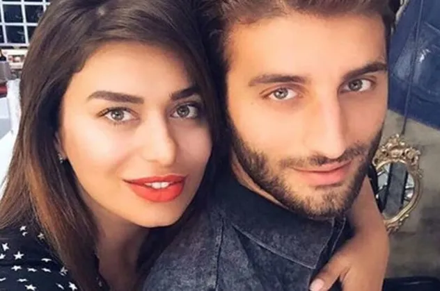 Göztepe-Ankaragücü maçına damga vuran anlar! Ebru Şancı, maçı kazanan eşi Alpaslan Öztürk'ü öpücüklere boğdu!