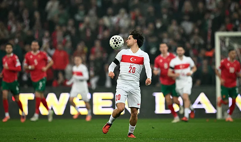 Milli takıma play-off dopingi! O isme şok yorum: "Yorgun ve gergin" - 13