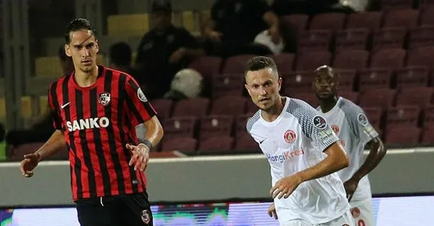 Ümraniyespor puanı 90'da kaptı! Gaziantep FK'ya şok