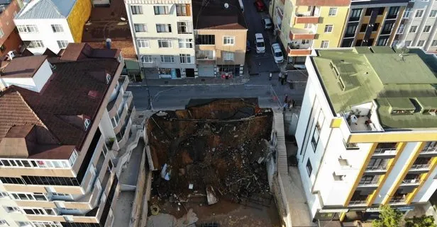 Üsküdar’da istinat duvarı çöktü! Talihsiz kaza sonucu 3 bina tahliye edildi