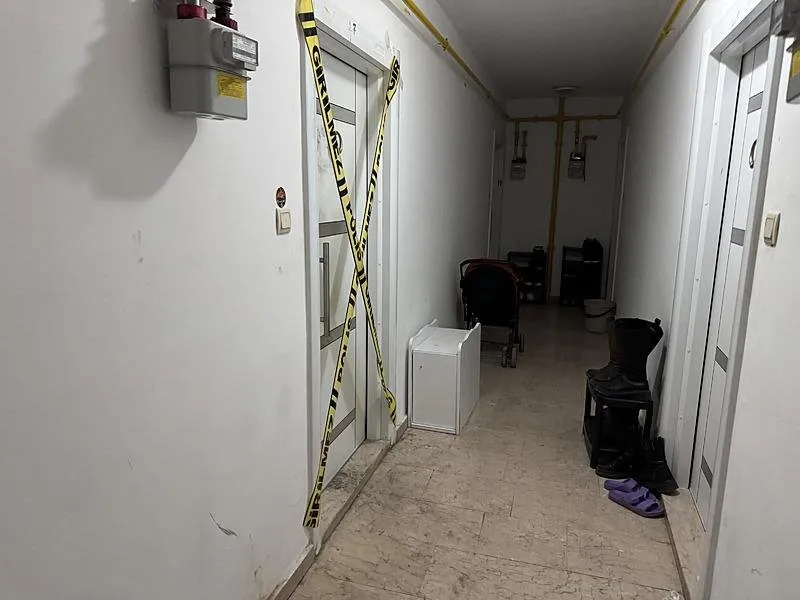 Cinayetin işlendiği daire (AA)