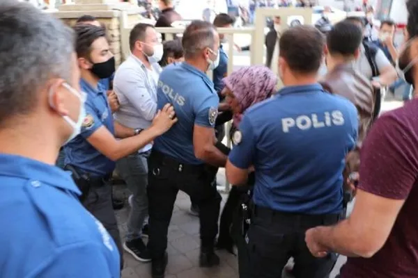 leyla-aydemir-davasinda-karar-turkiye-gunlerce-bu-olayi-konusmustu-1601648063965.jpg Leyla Aydemir davasında karar! Türkiye günlerce bu olayı konuşmuştu-3