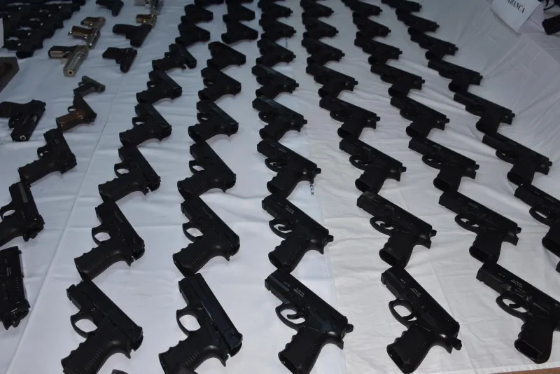 İzmir'de kaçak silah üreten şebekeye operasyon - 5