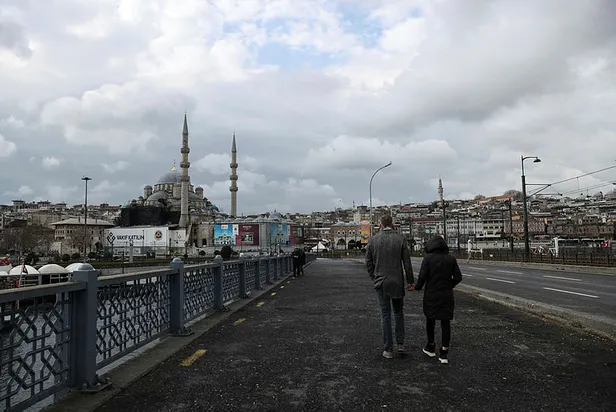 18-mayis-bugun-yarim-gun-mu-2021-18-mayis-sali-yasak-var-mi-1621288162874.jpg 18 Mayıs (Bugün) yarım gün mü 2021? 18 Mayıs Salı tatil mi, sokağa çıkma yasağı var mı?-2