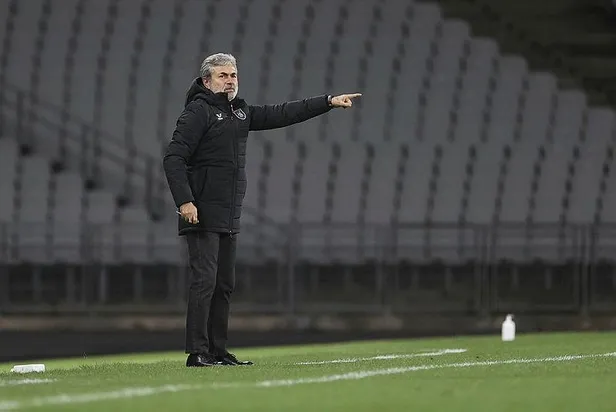 Son dakika: Medipol Başakşehir'de Aykut Kocaman dönemi resmen sona erdi! İşte karnesi-2