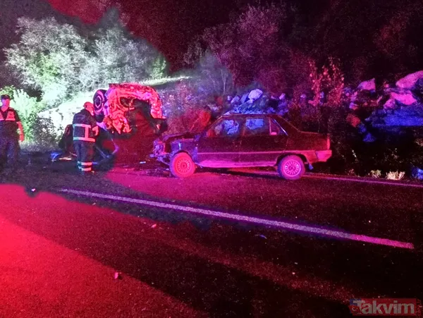 Kastamonu'da zincirleme kaza! Araba kağıt gibi ezildi... Ölü ve yaralılar var - 3