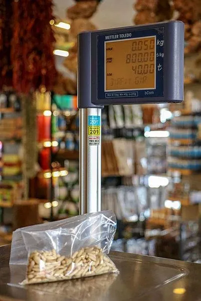 Çam fıstığının kilosu 1.000 liraya kadar çıkınca, fırsatçılar harekete geçti: 20 TL'lik fıstık ile kandırıyorlar-7