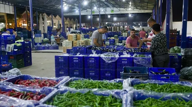 Çiftçi fahiş fiyatlara isyan etti: Yük bizde para aracıyla markette!-5