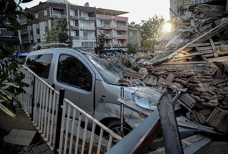 AFAD açıkladı: Bin 235 artçı!