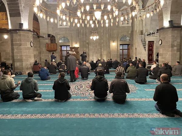 2025 Ramazan Bayramı'nda ne okunur? Bayram sabahı okunacak dualar neler? - 19