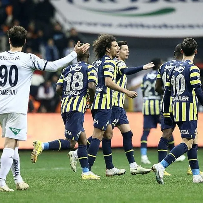 Süper Ligin kapanış maçında Fenerbahçe- Adana Demirsporla 1-1 berabere kaldı