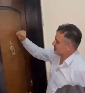 chpde-kapi-savasi-atanan-baskan-disarida-kaldi-1784208674971.jpeg CHP Nazilli’de kriz: Görevden alınan başkan binayı teslim etmedi-3