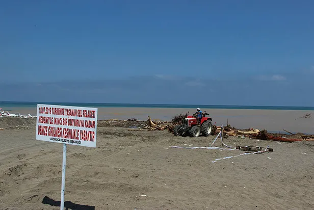Akçakoca'da ikinci bir duyuruya kadar denize girmek yasaklandı-1