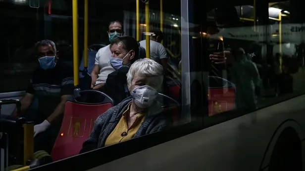 Deprem sonrası İzmir Valisi Köşger'den Kovid-19 uyarısı: 3'a katlanmış durumda-5