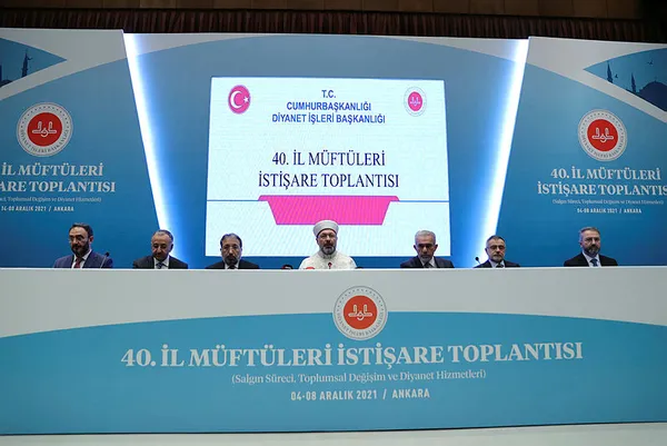 diyanet-isleri-baskani-ali-erbastan-stokculara-flas-tepki-islamin-yasakladigi-bir-davranistir-1638963173005.jpg