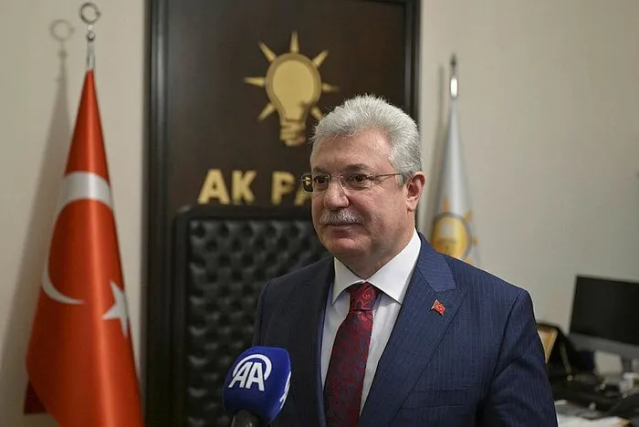 msbden-ozgur-ozel-ve-umit-ozdagin-tuzla-piyade-okulu-iddialarina-iliskin-flas-aciklama-tskya-zarar-verme-amaci-1703078961179.jpeg MSB'den Özgür Özel ve Ümit Özdağ'ın "Tuzla Piyade okulu" iddialarına ilişkin flaş açıklama!-7