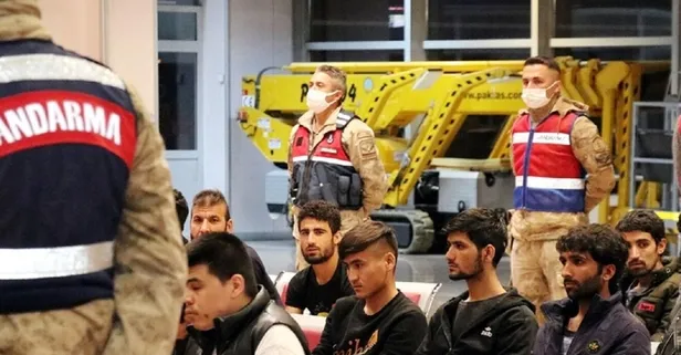 Erzurum'da Afganistan uyruklu 136 düzensiz göçmen ülkelerine gönderildi